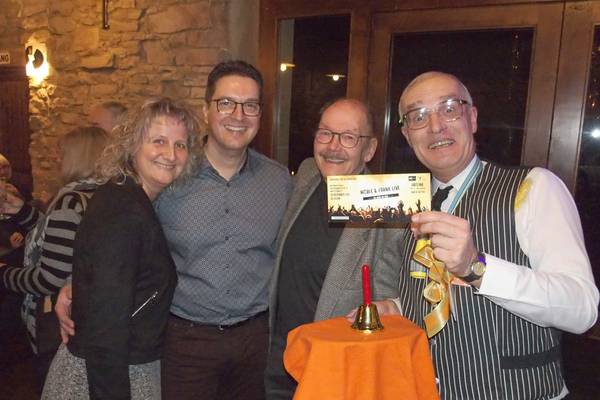 z-comedy-kellner-willy-wichtig-bei nicole&frank-019